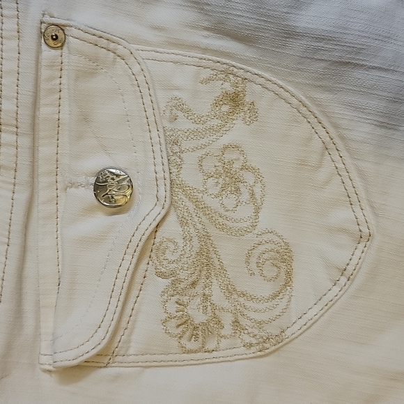 Gloria Vanderbilt The Perfect Fit Capris Pants - Picture 2 of 5